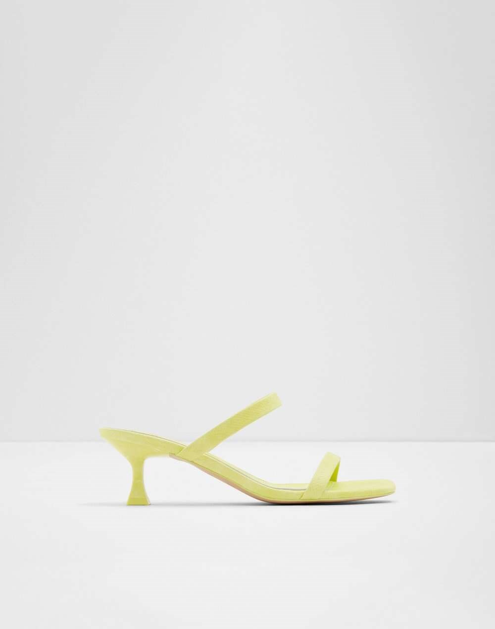 RB-CAPRI SYN EMB LIZARD