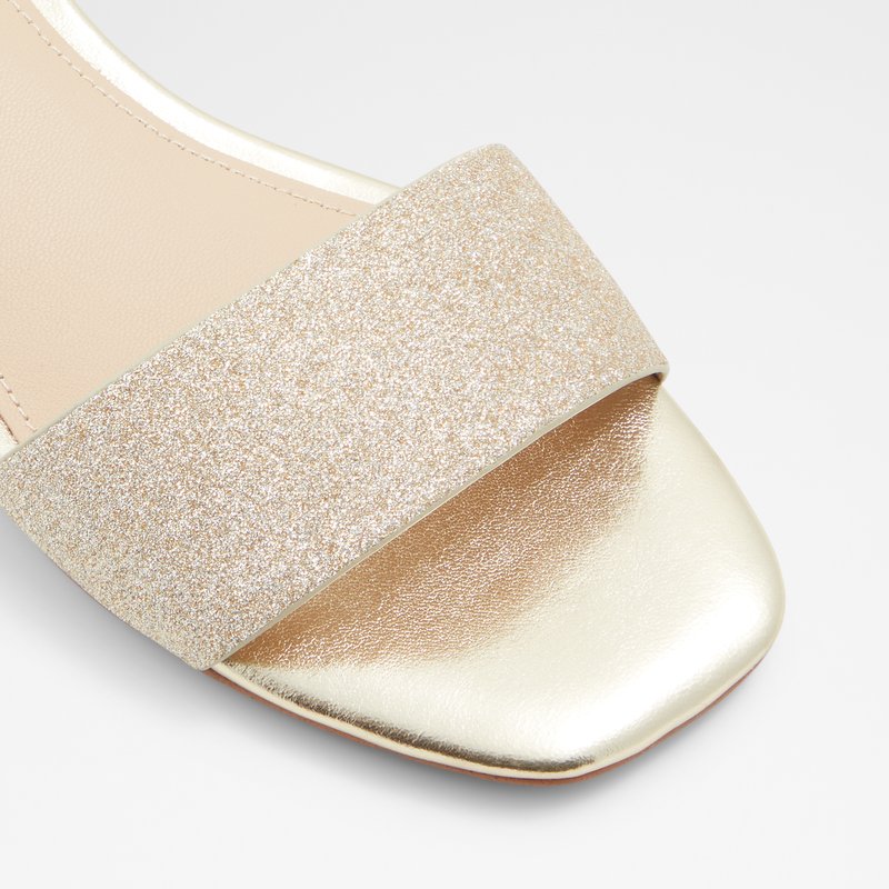 Aldo sandale na nisku petu CANDAL TEX GLITTER - zlatna 4