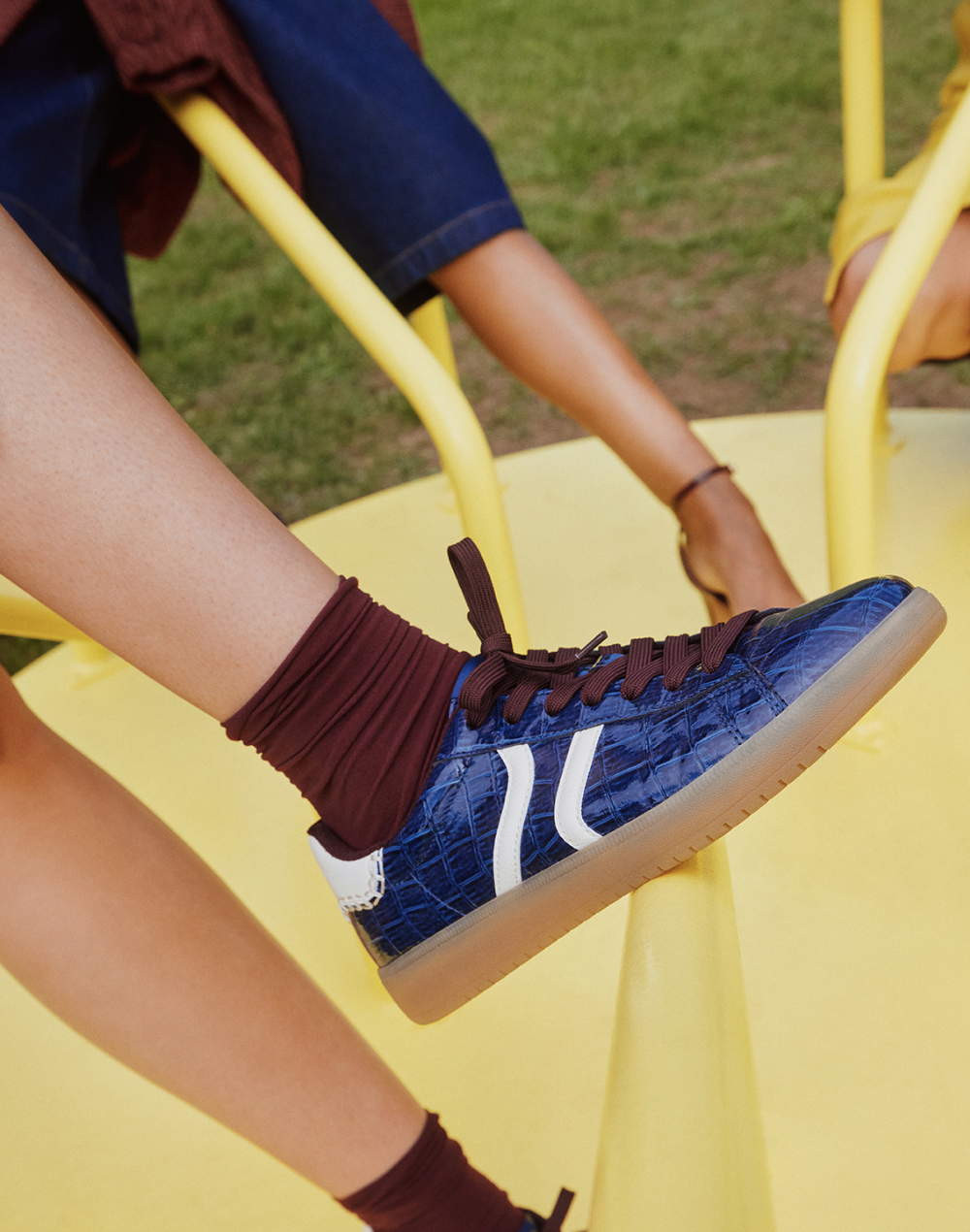 CHICSNEAKER2  SYN EMB CROCO