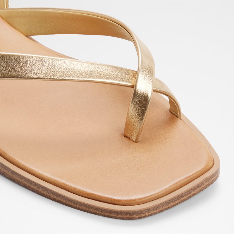 Aldo ravne sandale DARESSI SYN MIX MAT - zlatna 5