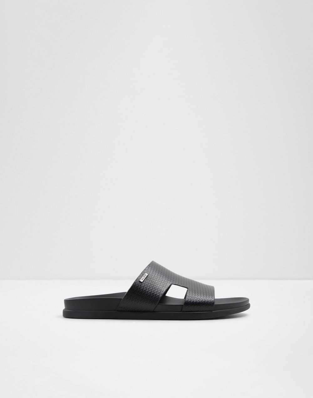 MONDI-IN  LEA EMBOSSED