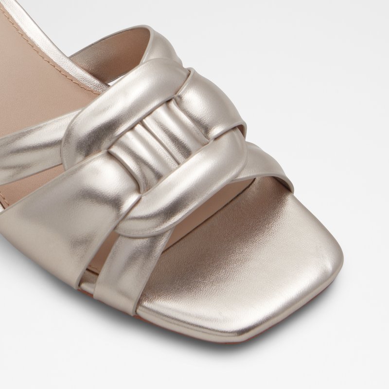 Aldo natikače na srednje visoku blok petu NAJLA SYN METALLIC - srebrna 5