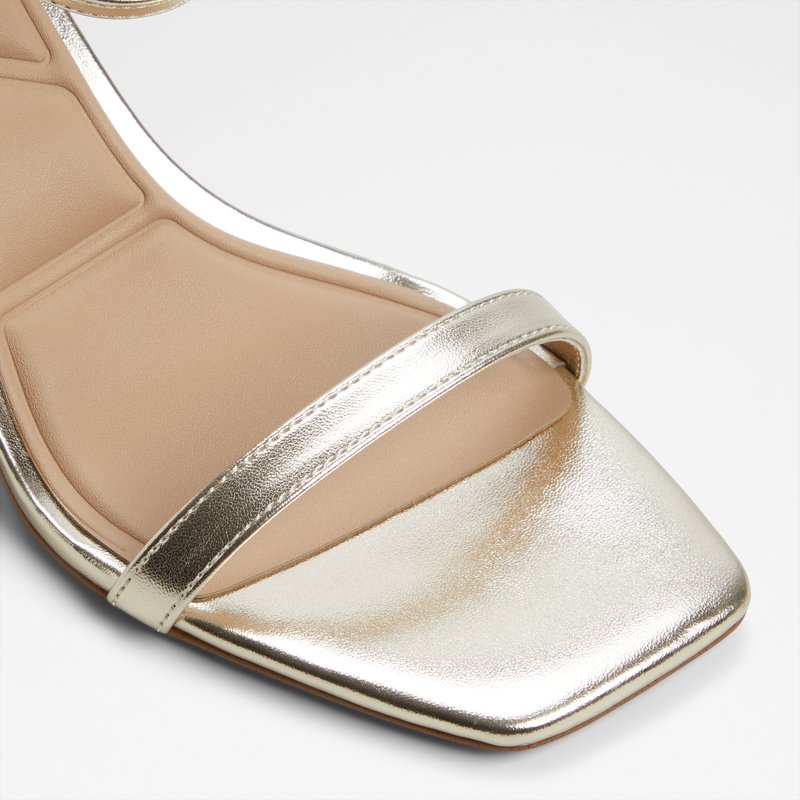 Aldo sandale na srednje visoku petu PARAGON SYN METALLIC - žuta 5