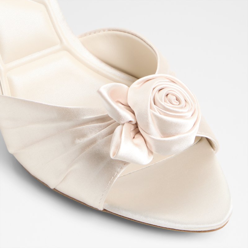 Aldo natikače na srednje visoku petu ROSALINA TEX SATIN - bijela 4