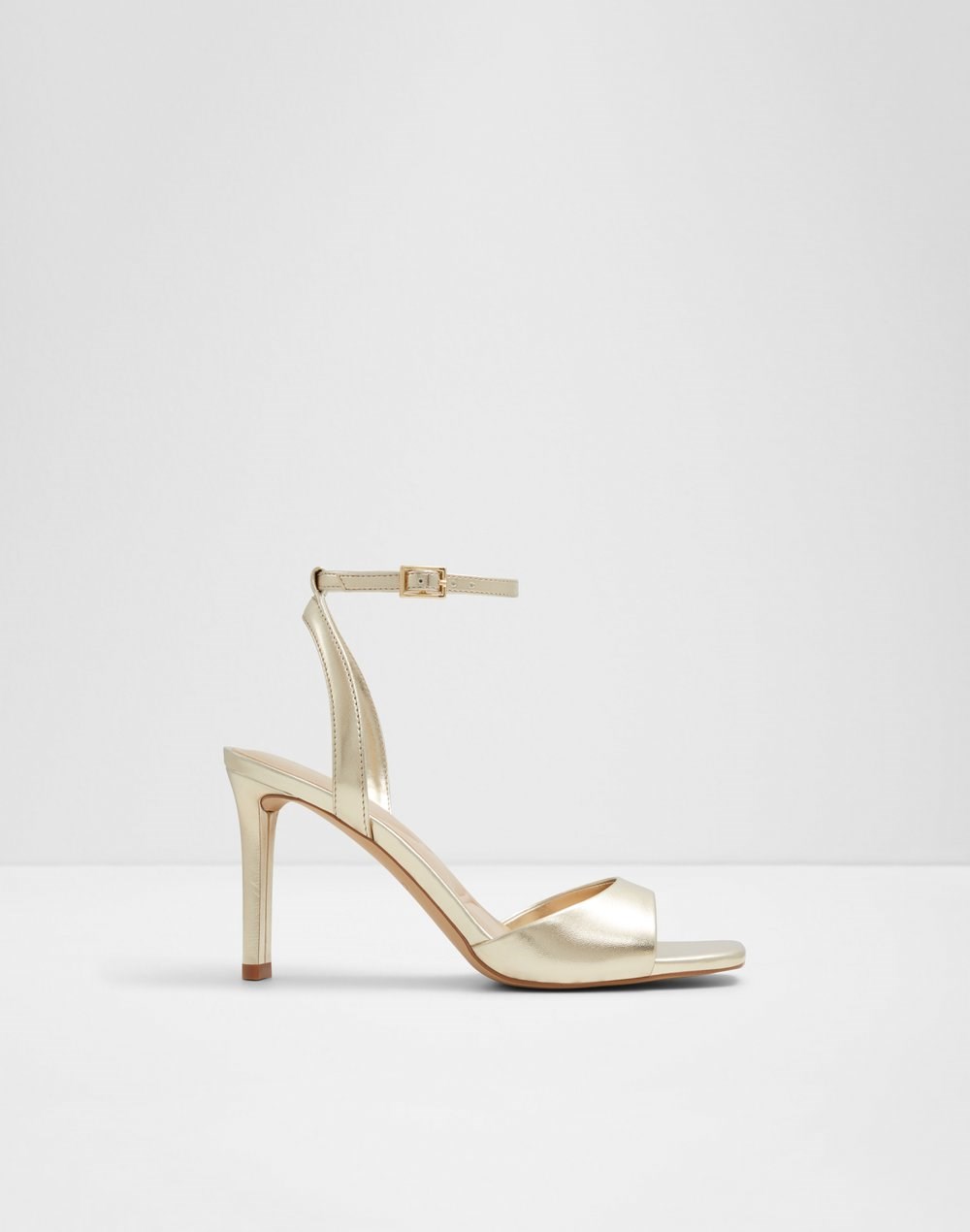 Aldo sandale na visoku petu SAKE SYN METALLIC - zlatna