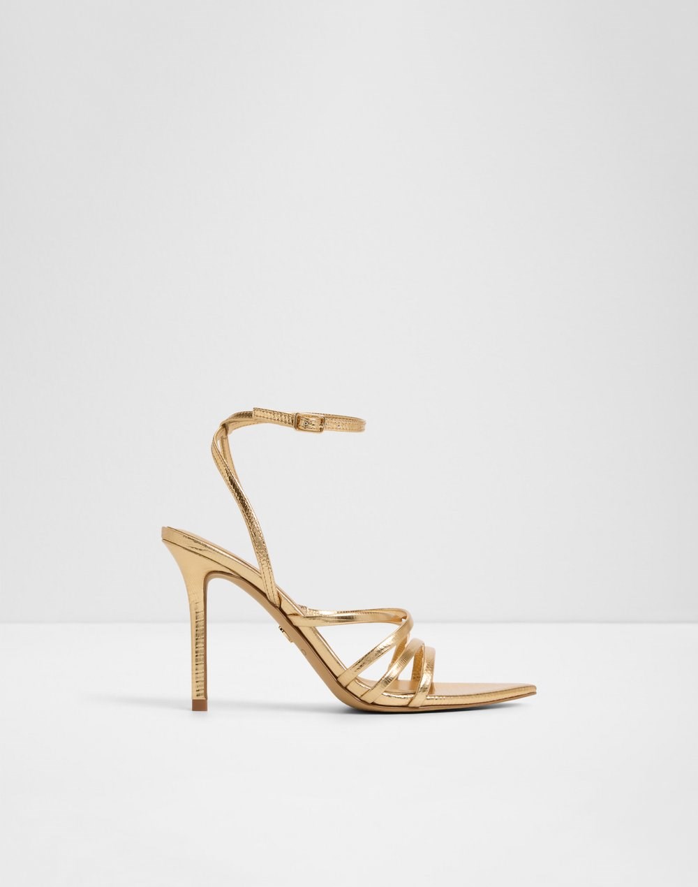 SOLANIA  SYN EMB LIZARD